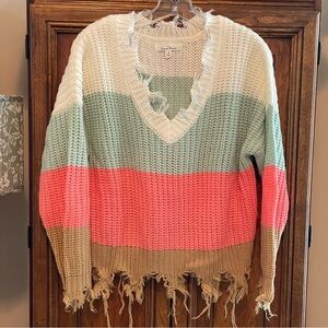 Love Tree frayed sweater - size Medium